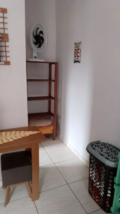 Mini chácara , com 2 chalés , piscina, churrasqueira e vagas para 3 carros - Foto 14