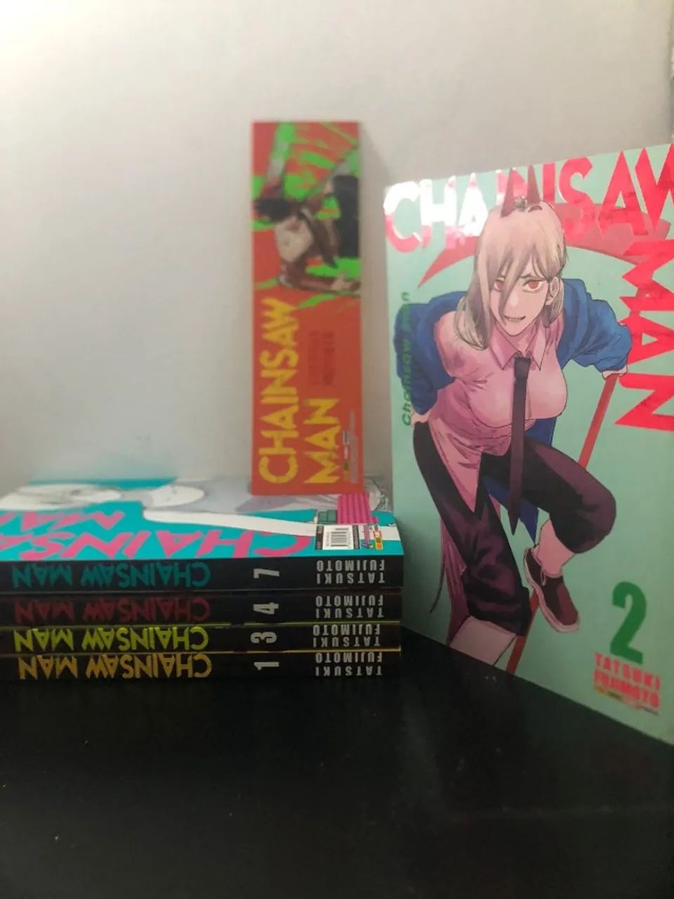 Manga Chainsaw Man vol. 1,2,3,4,7 + marca paginas