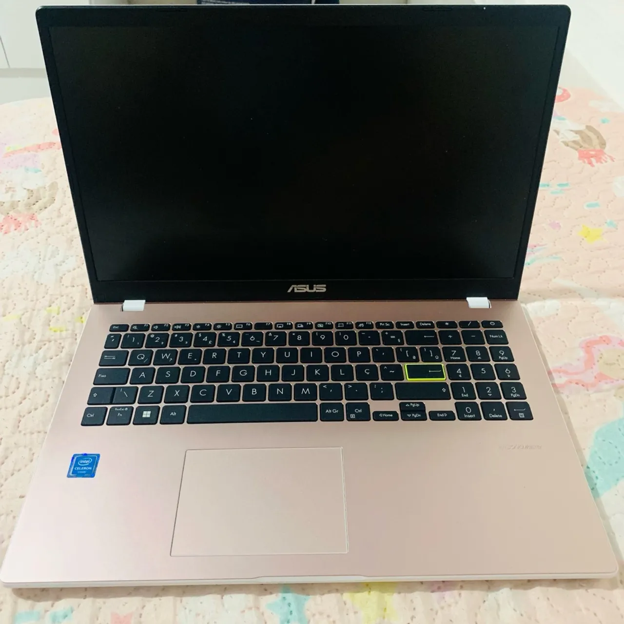 Notebook Asus Rose - Tela 15.6'' - Intel Celeron