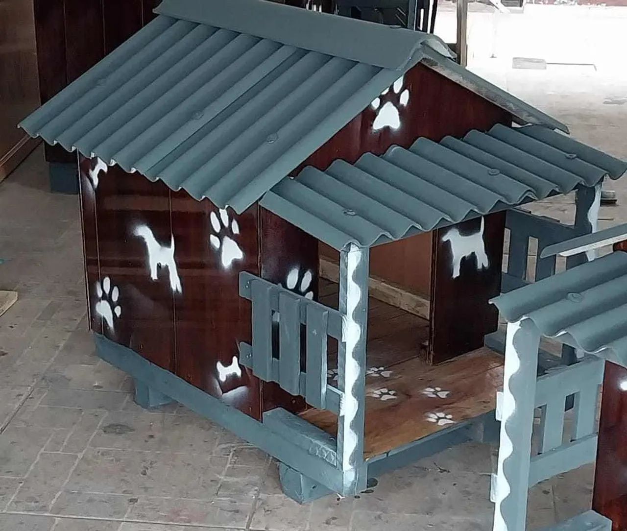 Casinha para cachorro apartir de 200,00 já incluso pintura e varanda  - Foto 3