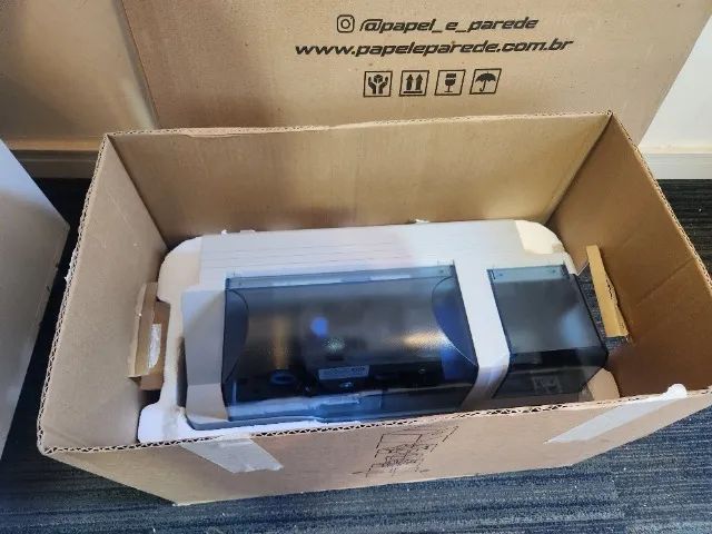 Impressora de Cartões/Crachás ZEBRA P330I - Foto 4