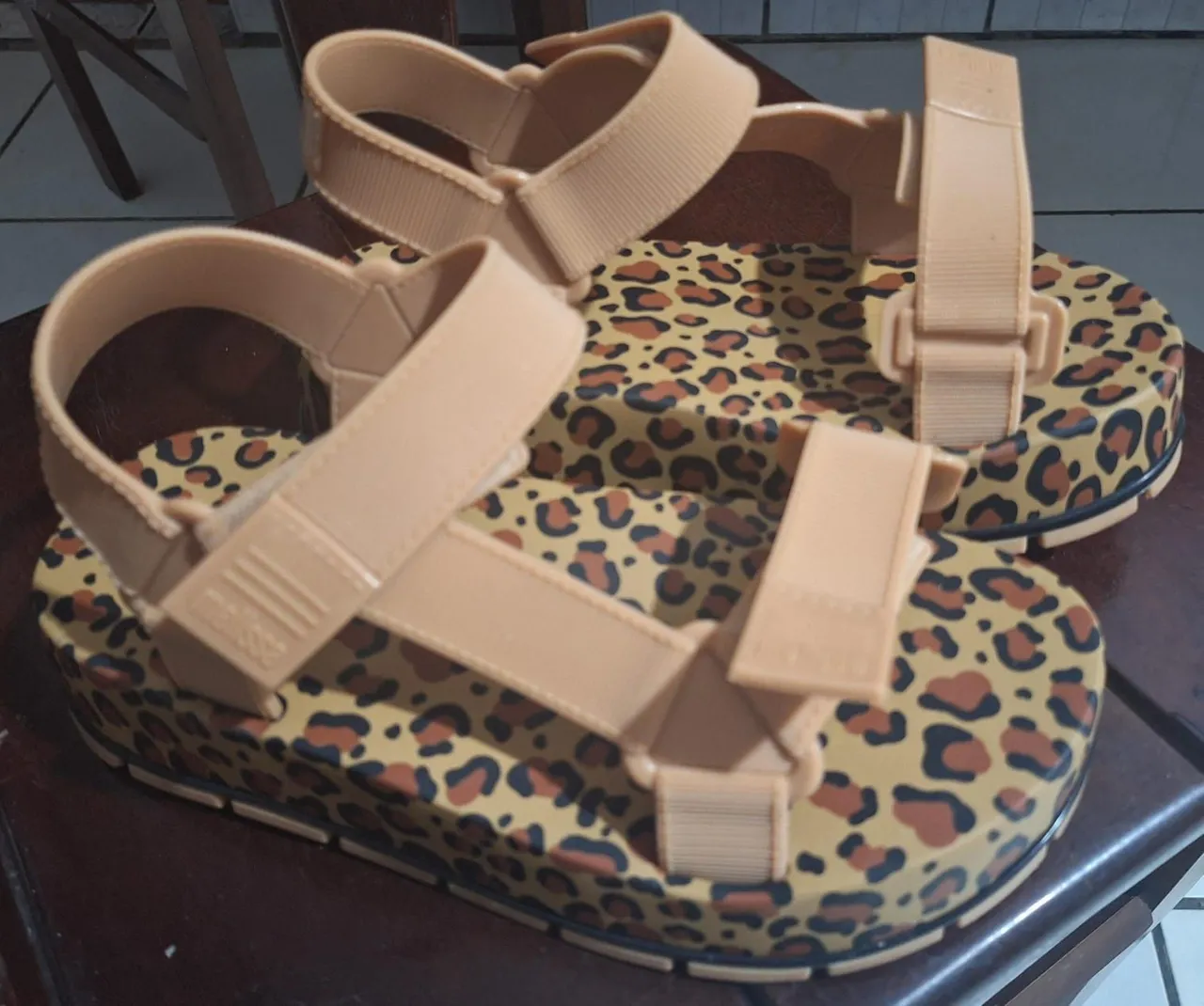 Sandália Melissa Leopard Print - Nova