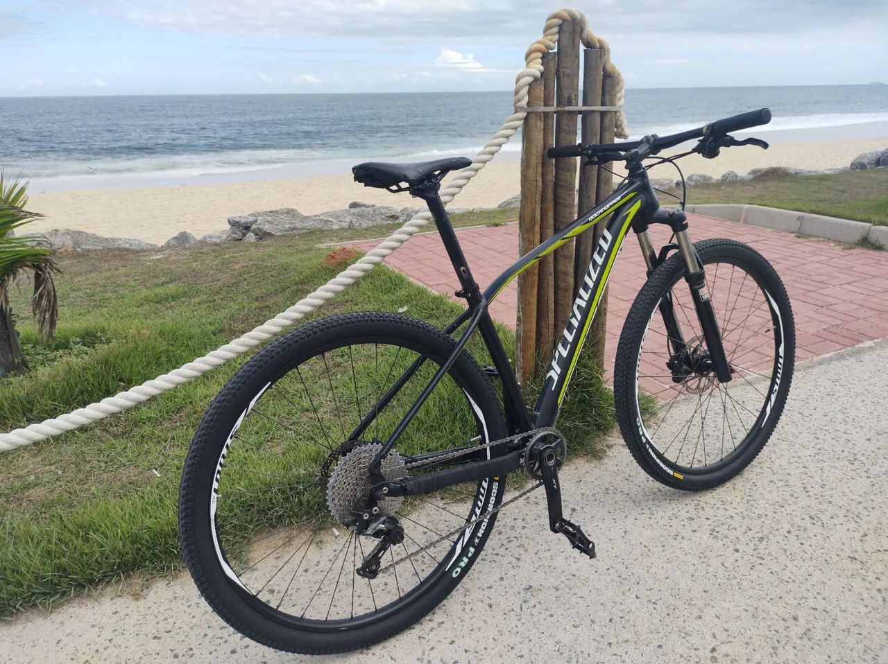 Specialized Rockhopper Mountain Bike - Foto 2