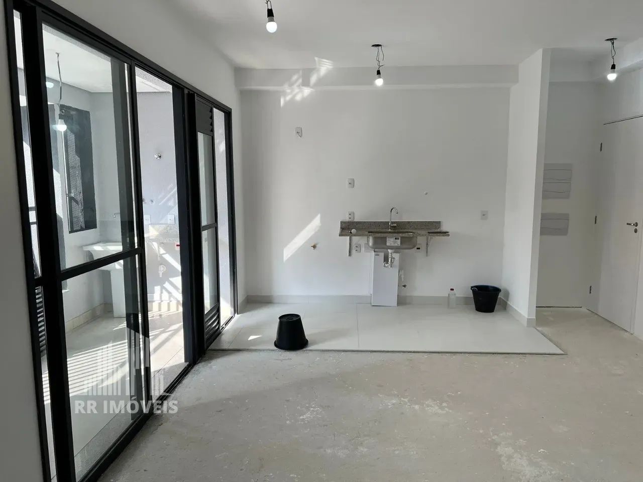 RR5349D Apartamento 69m² CONDOMÍNIO BONNARD 307 - OPORTUNIDADE - 2 Dorms 2 Vagas - Barueri - Foto 2