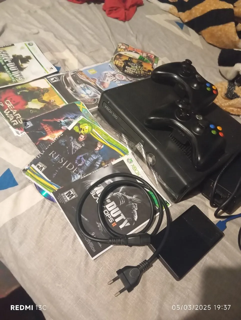 Xbox 360 com jogos e acessórios