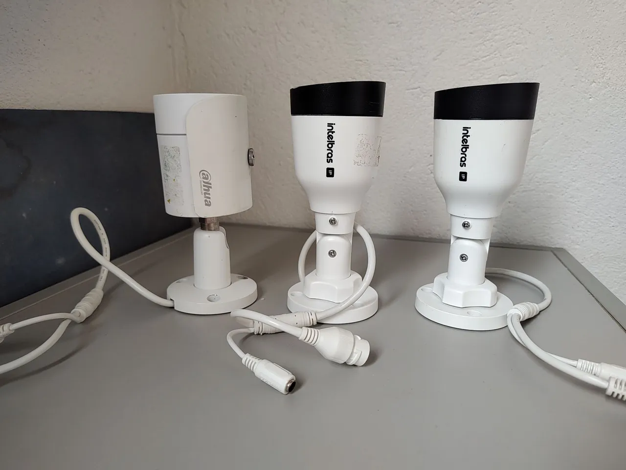 Vendo 3 Câmeras de Segurança Intelbras e Dahua