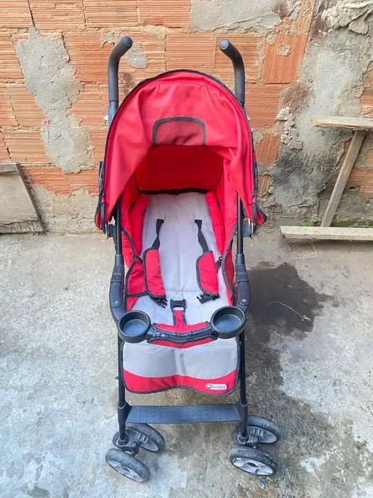 Carrinho de Bebê Vermelho borigoto valor 230 reais  - Foto 4