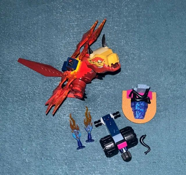 LEGO Set Ninjago 71815 Batalha do Dragão Matriz do Kai 