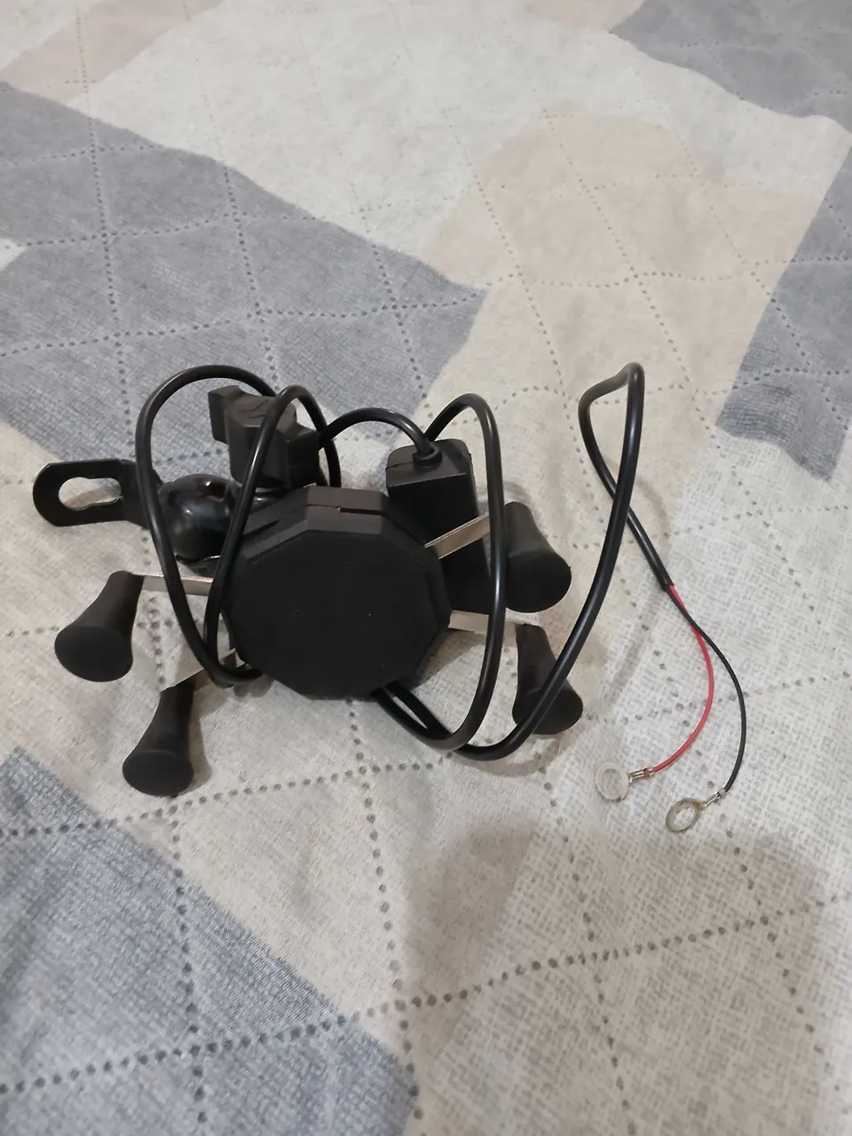 Suporte de celular para moto com carregador