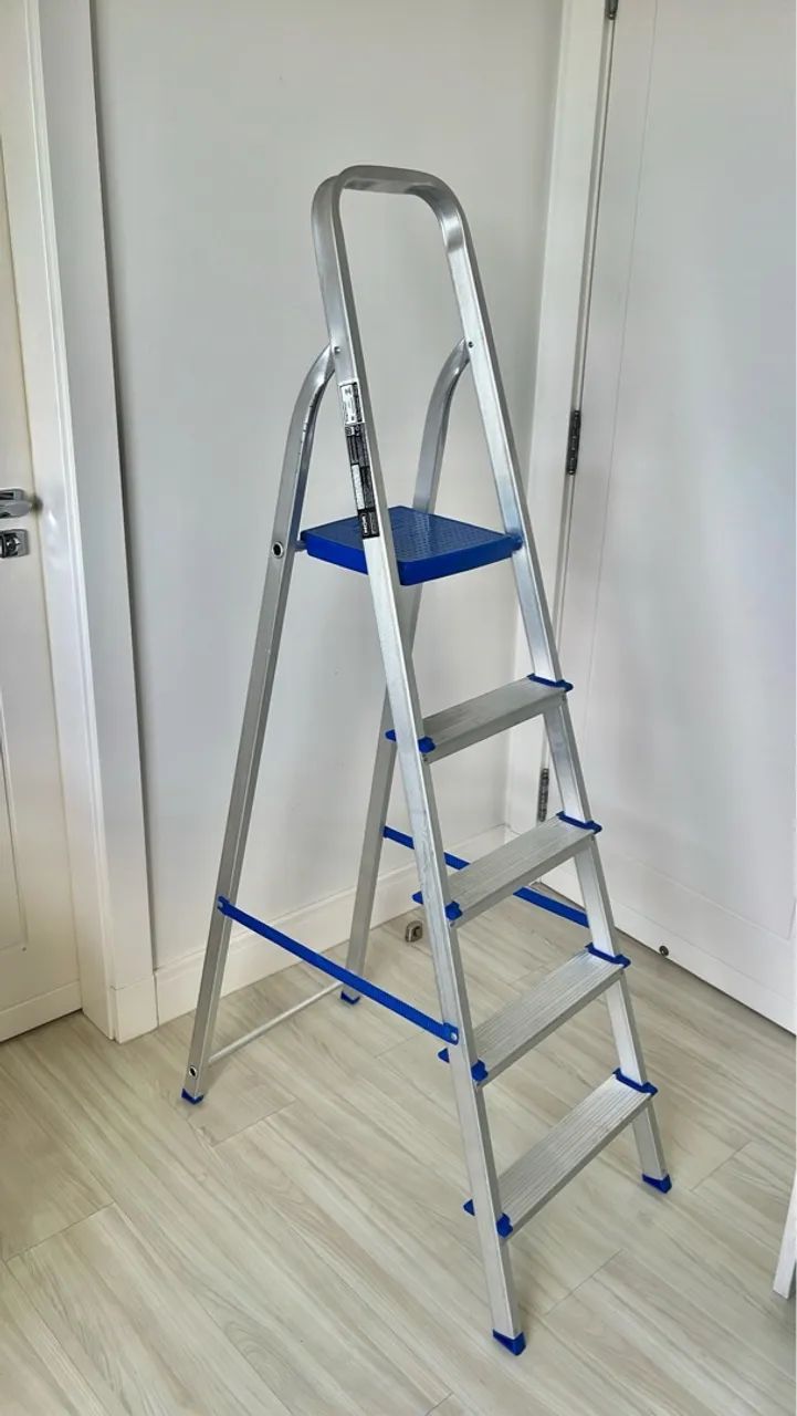 Escada Alumínio Mor