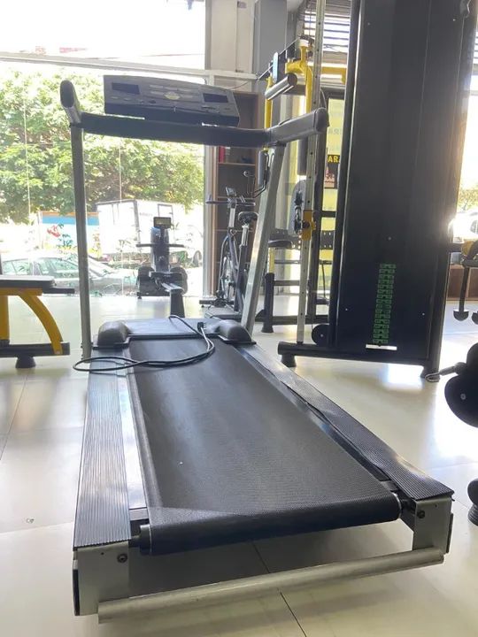 Esteira Ergométrica Profissional Embreex 566 - Inversor WEG 110V - Foto 2