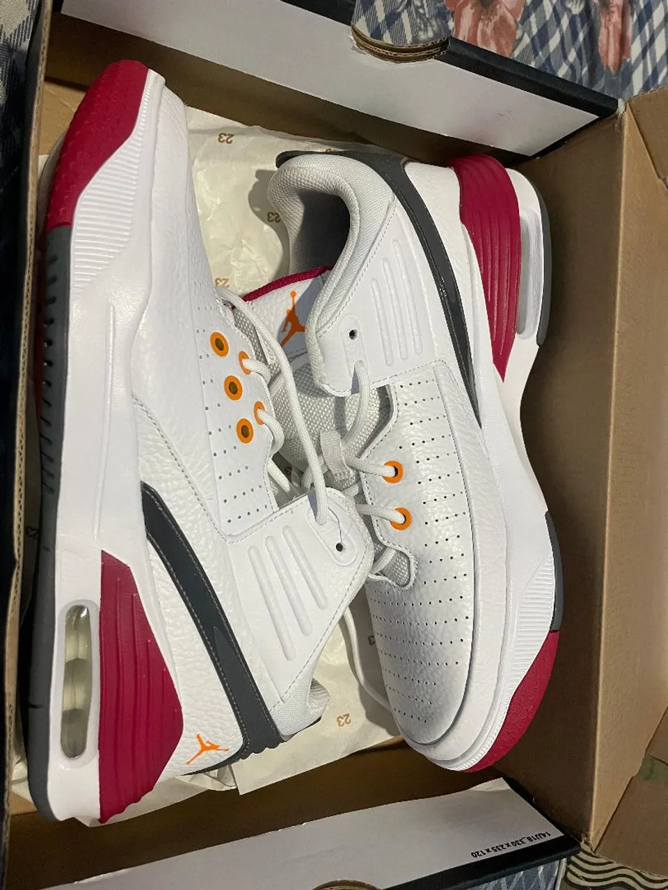 Jordan Max aura 5