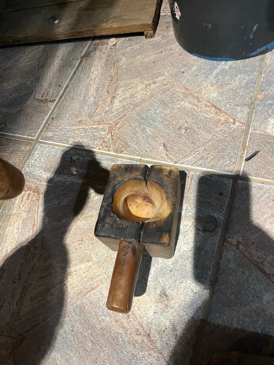 pilão de madeira, uma ferramenta de cozinha - Foto 5