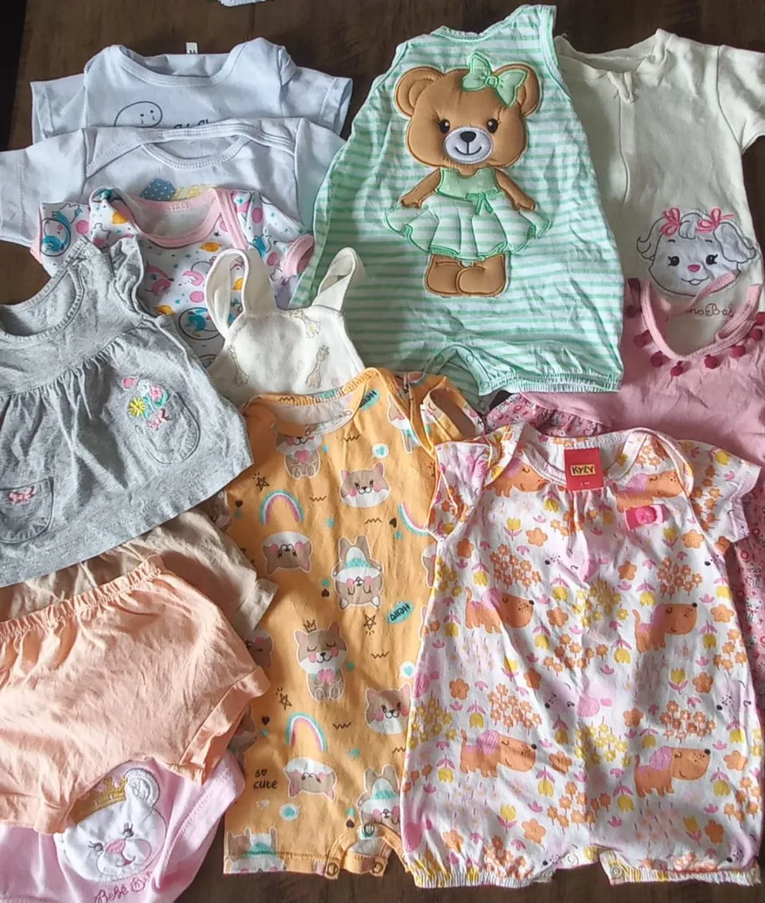 45 Roupas infantis