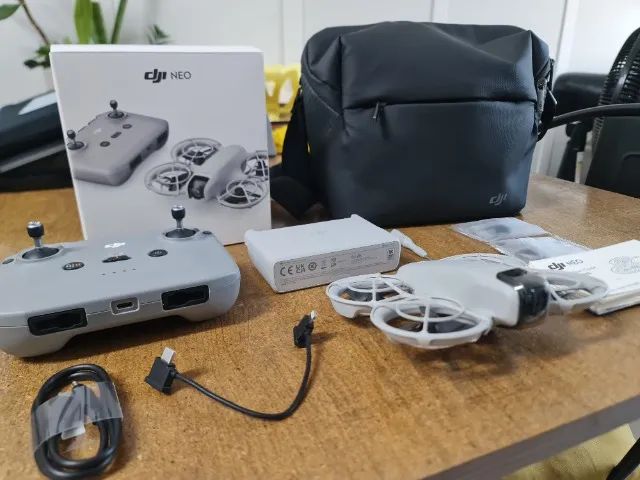 DRONE DJI NEO FLY MORE - Foto 2