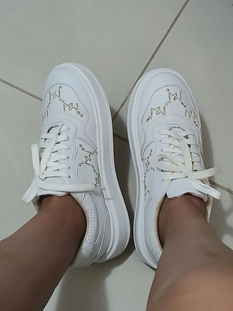 Dois pares de tênis Vans e milano, n 36 - Foto 5