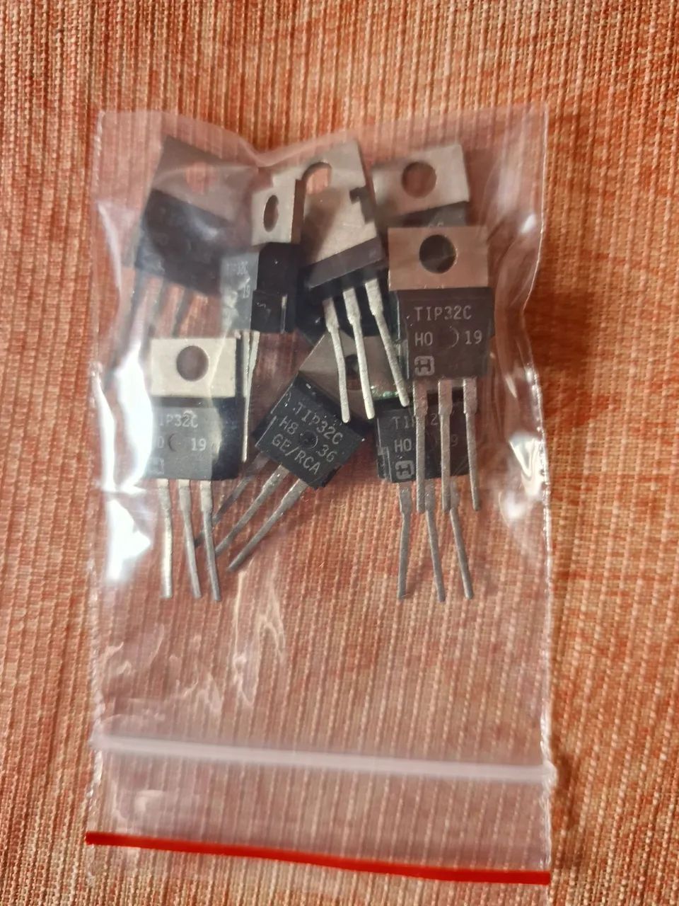 Transistor TIP 32C 09 und. Original.  - Foto 2