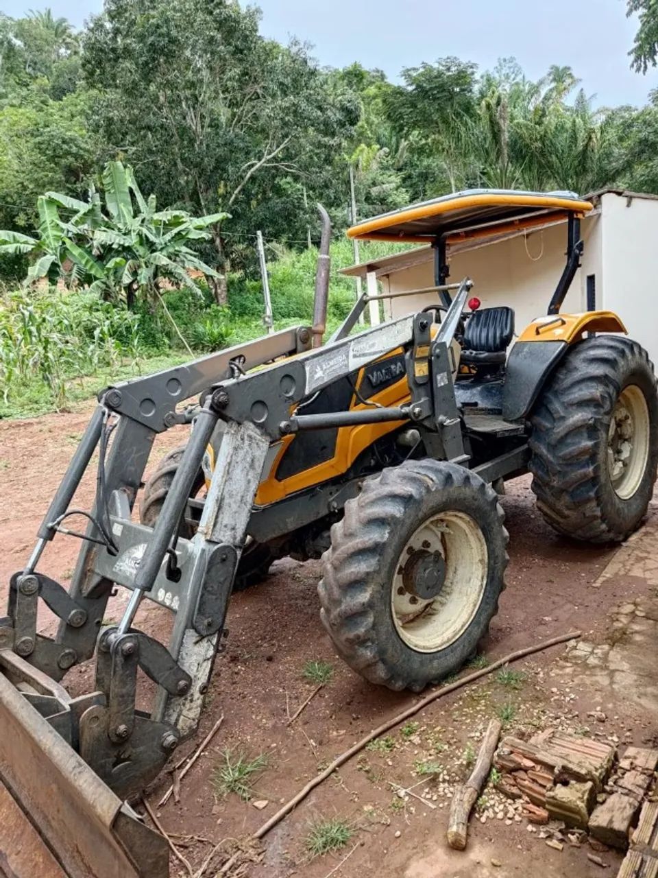 TRATOR VALTRA A750 + LAMINA + ROÇADEIRA - Foto 4