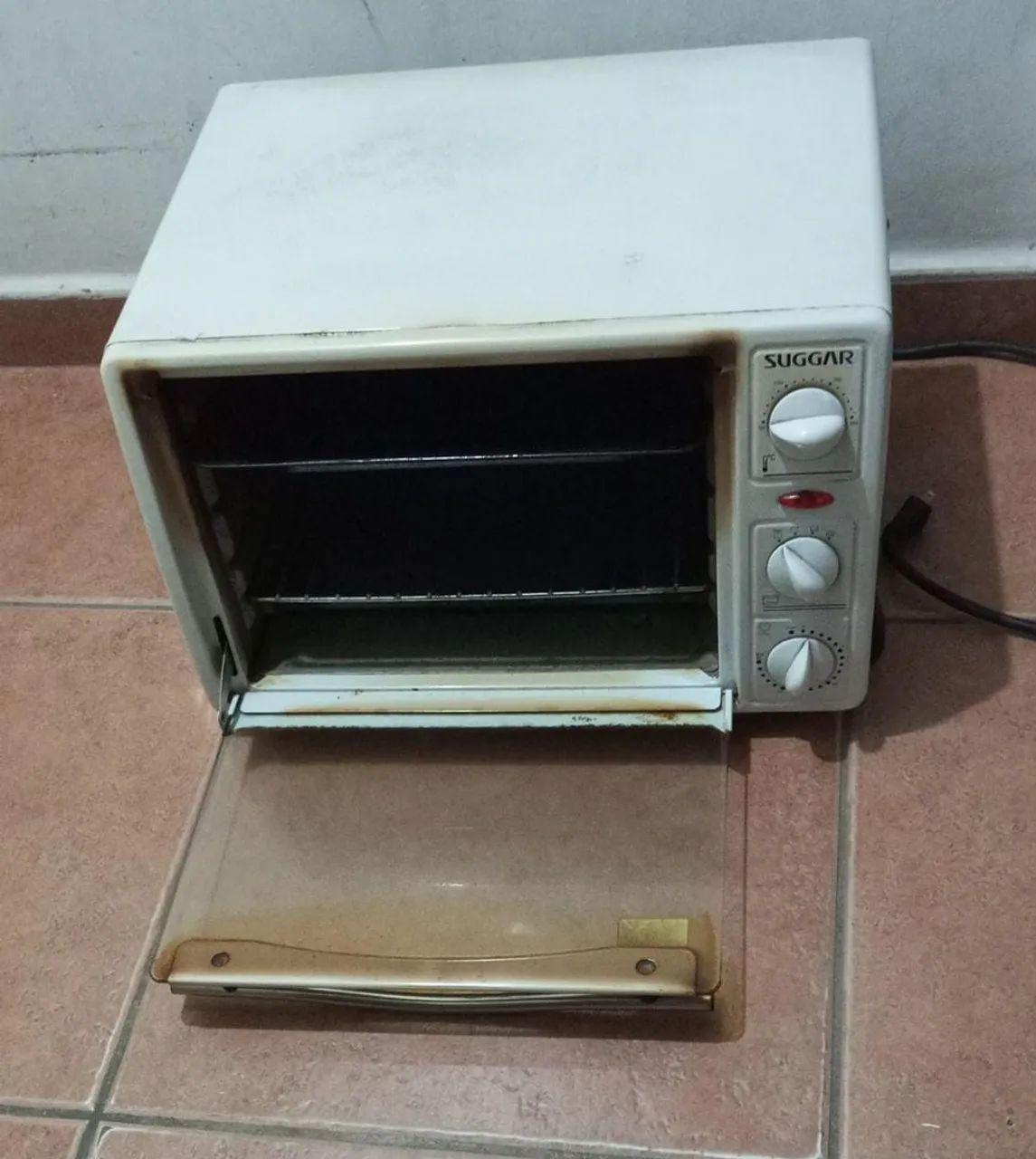Forno Elétrico Suggar - Prático e Eficiente
