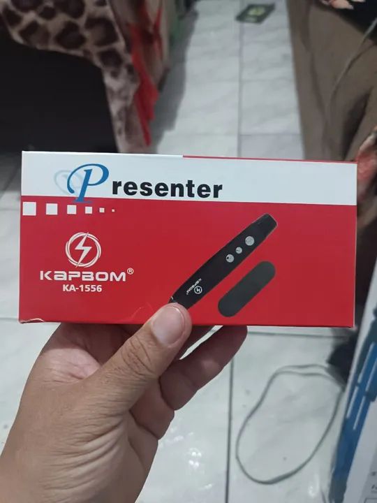 Apresentador sem fio com Laser KApbom KA-1556