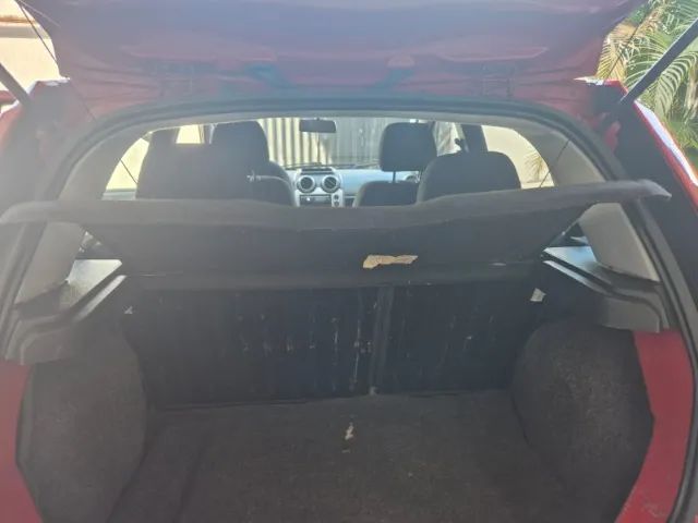 Carro  Ford Fiesta 1.0 8V Flex/Class, ANO 2014, Valor 28.000,00 mil - Foto 5