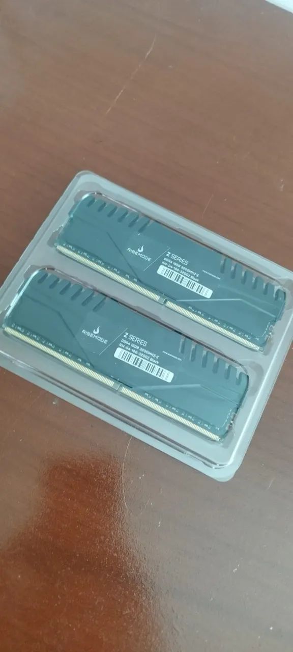 Kit Memoria DDR4 Risemode 32GB Xmp 3200Mhz Novas