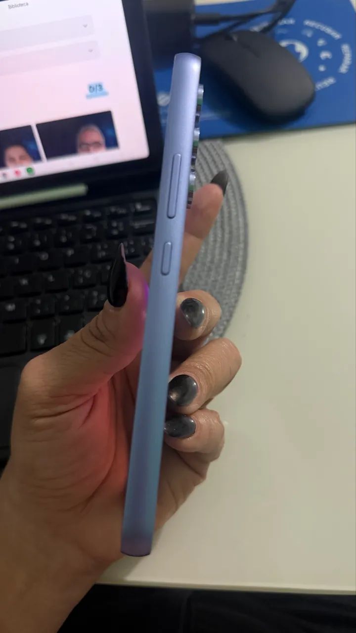   Celular Samsung A 56 / 256 GB / apenas 03 meses de uso.
