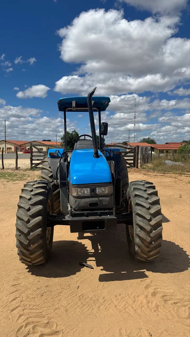 Trator new holland Tl 85 2014
