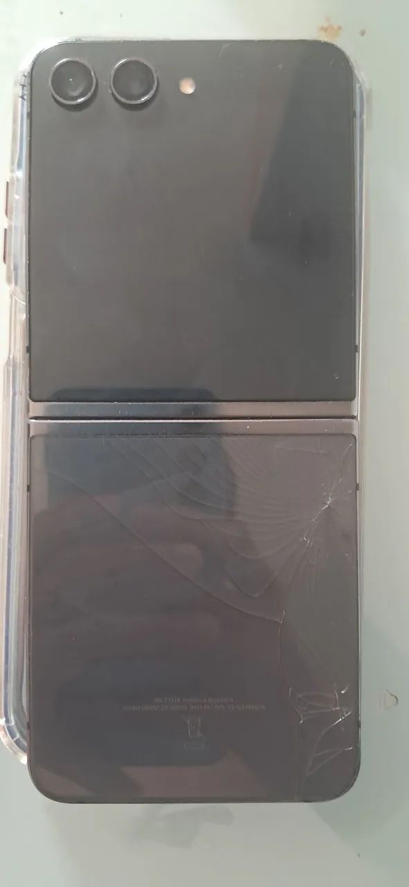 Z flip 5 com defeito. LEIA A DESCRIÇÃO