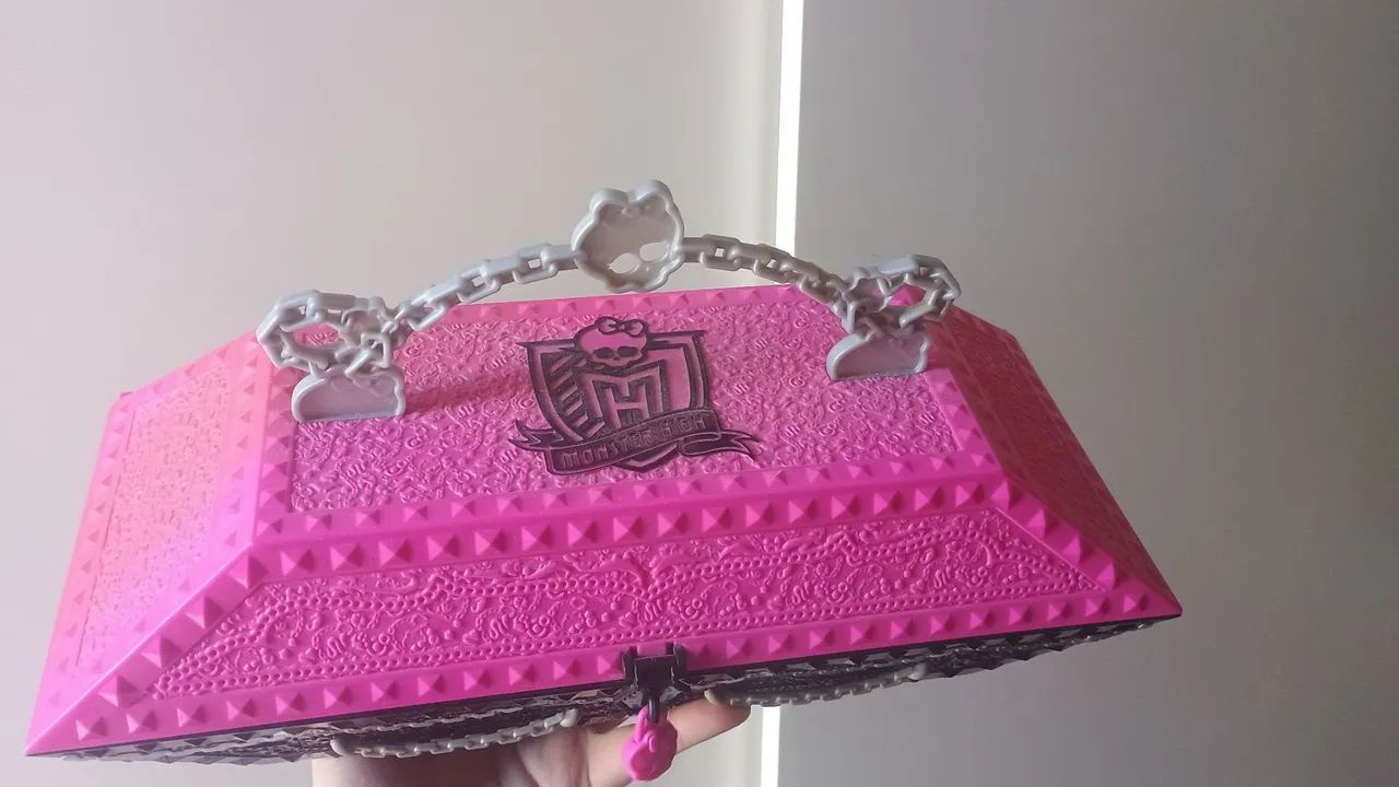 Monster High - Caixão C.A.M (Create a monster) com figurinhas  - Foto 2