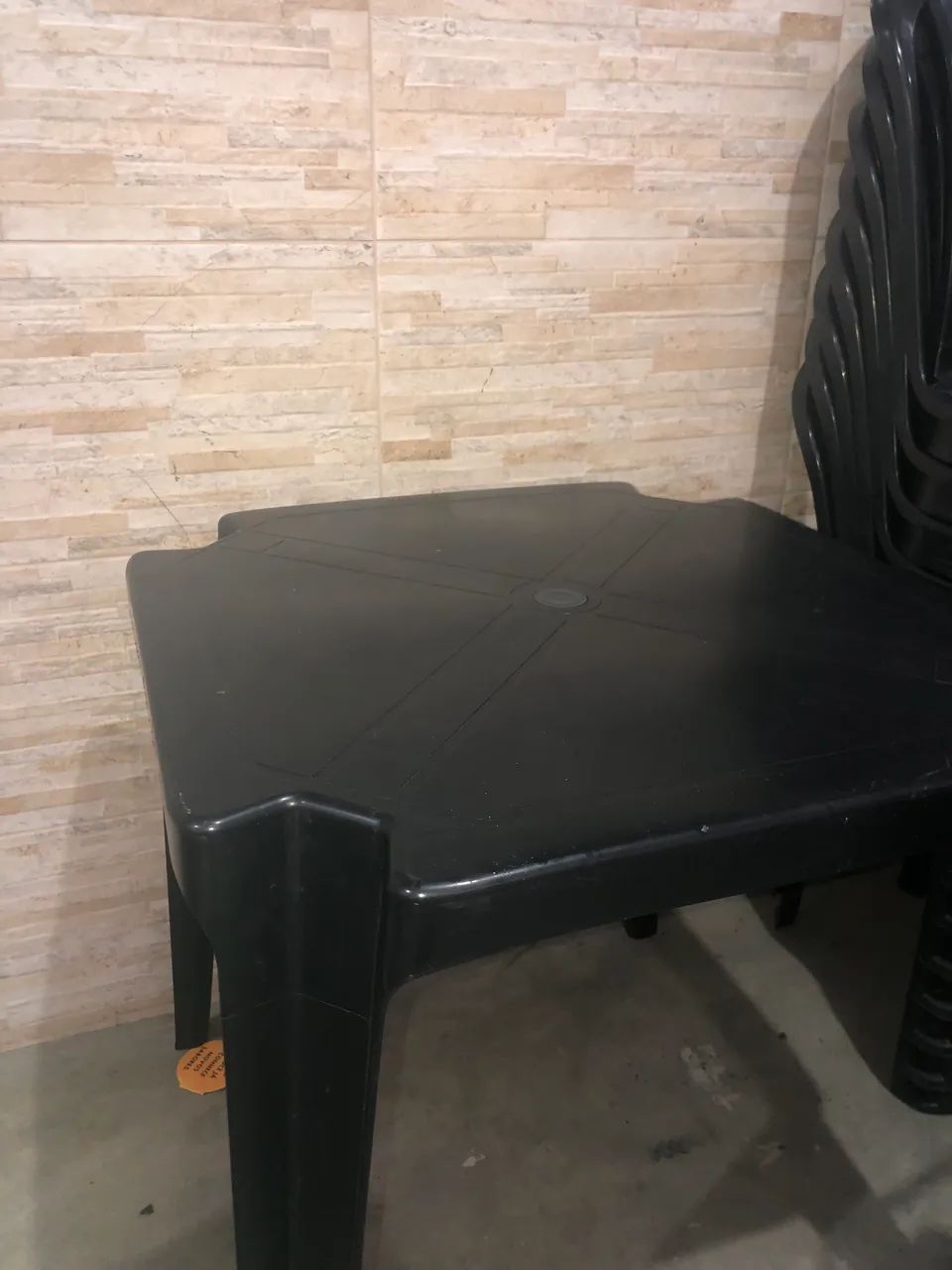 Vendo jogo de mesa e cadeiras - Foto 2