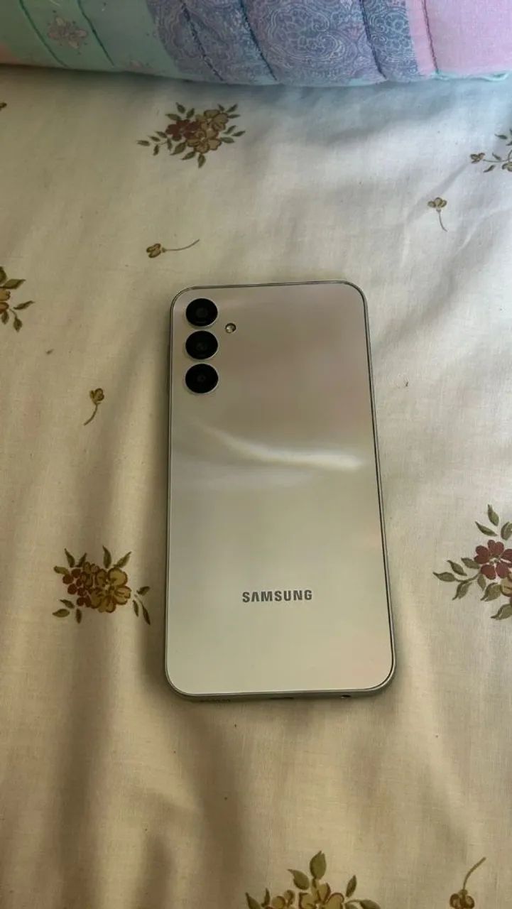Samsung a24