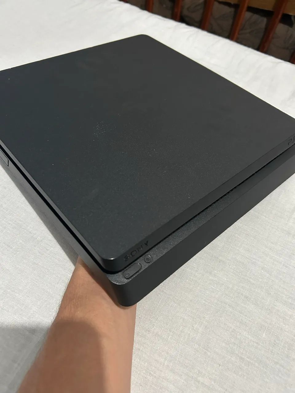 Ps4 Slim 1tb com 3 controles - Foto 3