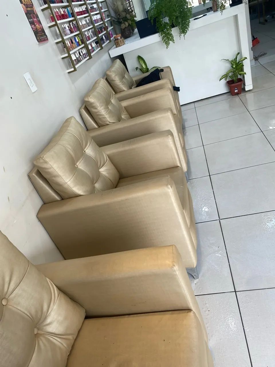 Vendo móveis de salão de beleza 