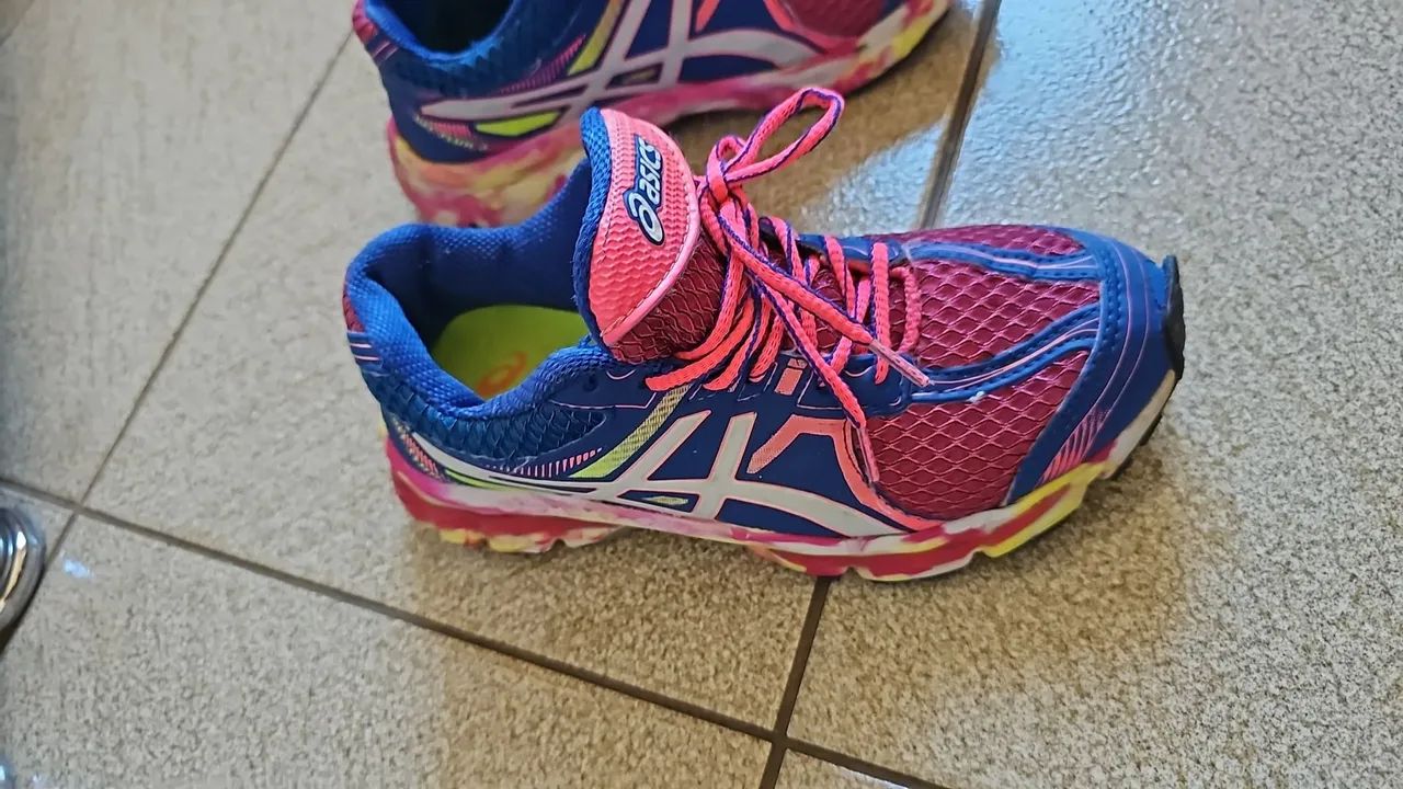 TÊNIS ASICS ORIGINAL NUMERO 36!!