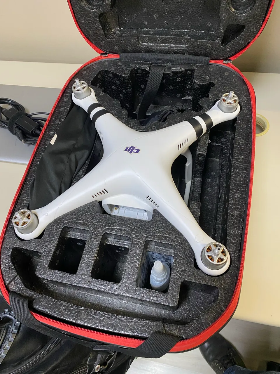 DJI Phantom 3 Standard - Usado (Completo na Caixa) - Drones