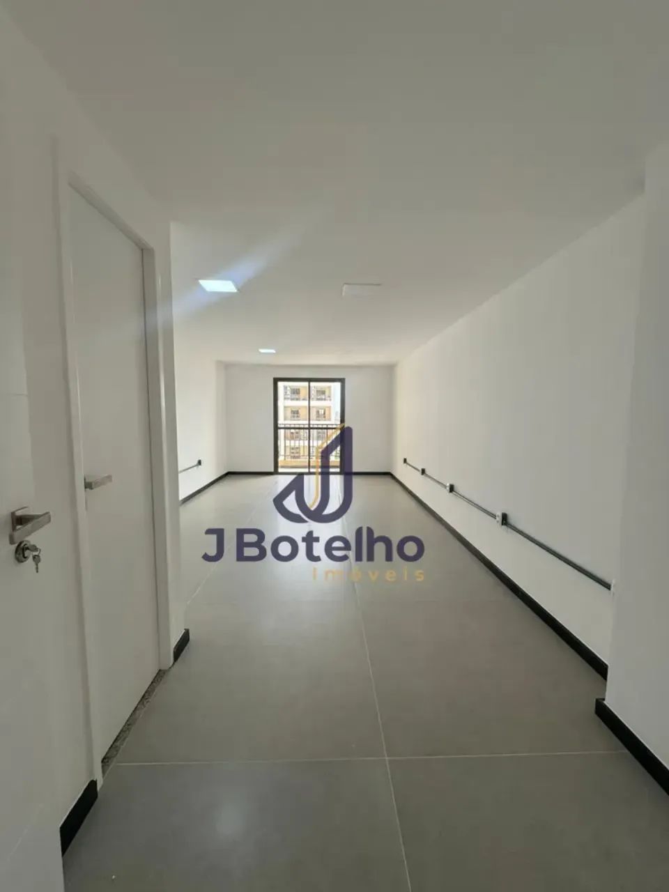 SALA COMERCIAL PARA LOCAÇÃO  9º ANDAR