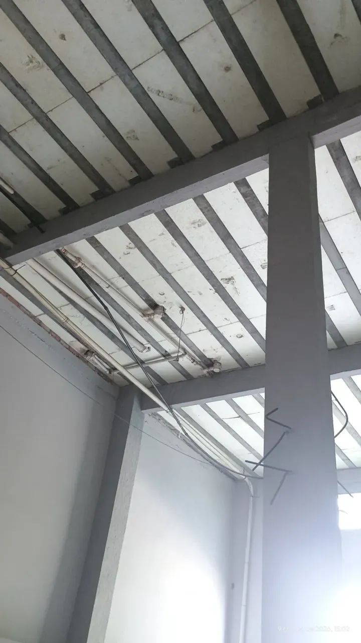 Galpão 270m2, próx Av Torres - Foto 4