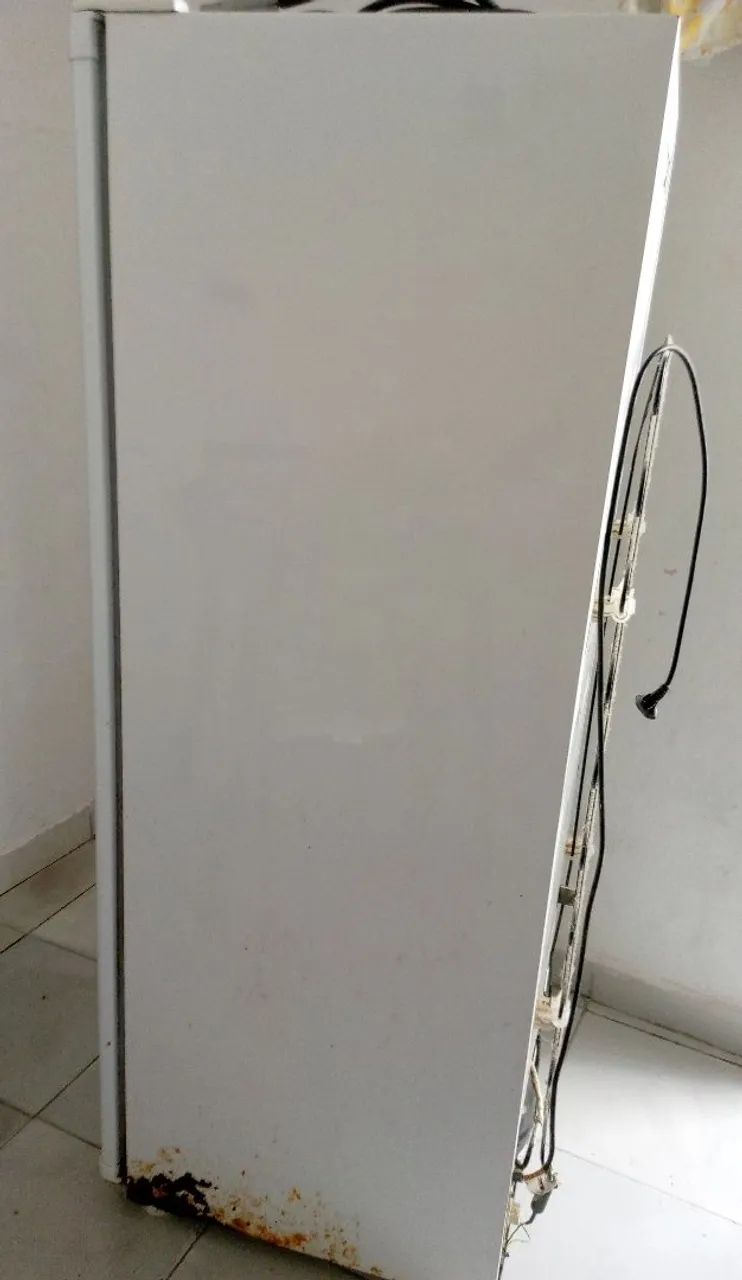 Vende _ se   Freezer !! - Foto 5