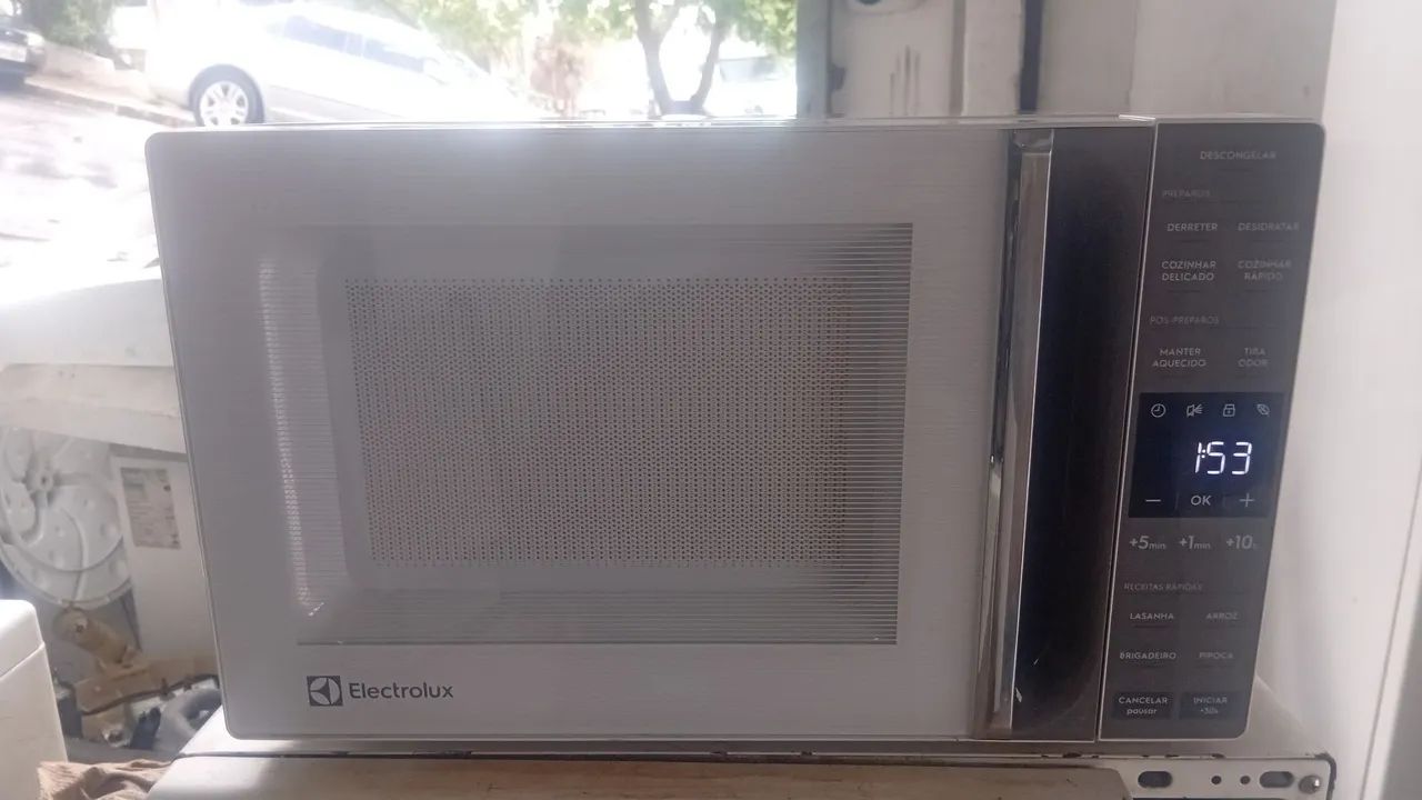 Electrolux ME23B23L 127V 