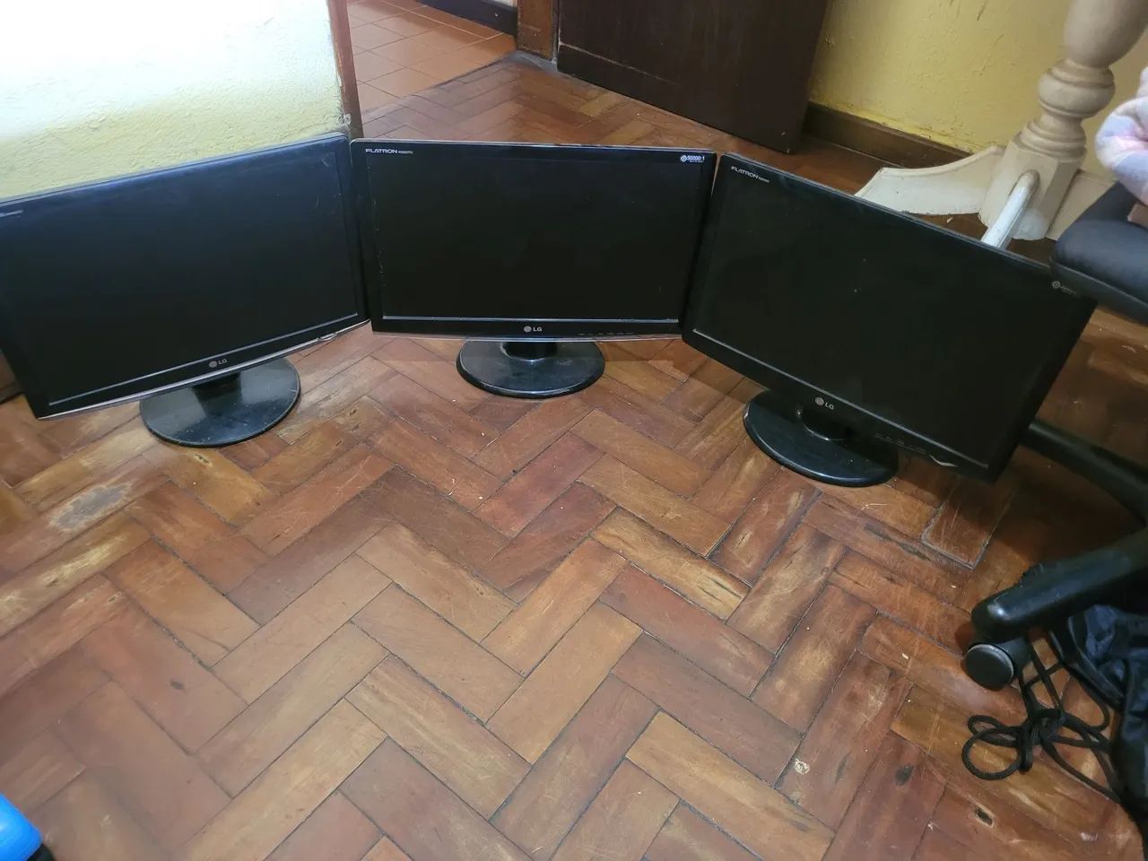 Monitores LG