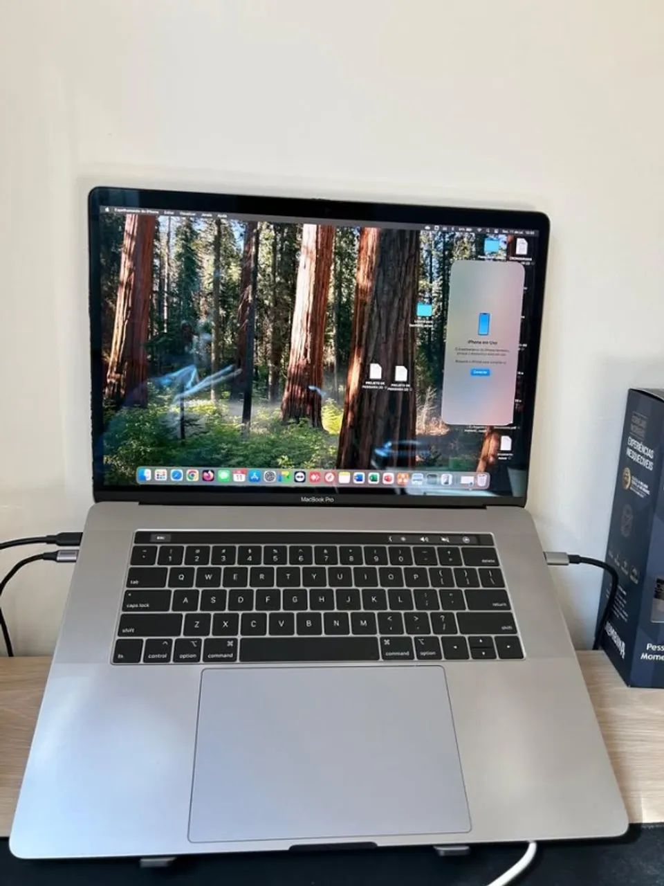MacBook Pro 15-inch, 2018 i7, Placa Radeon, 32GB RAM e 256SSD