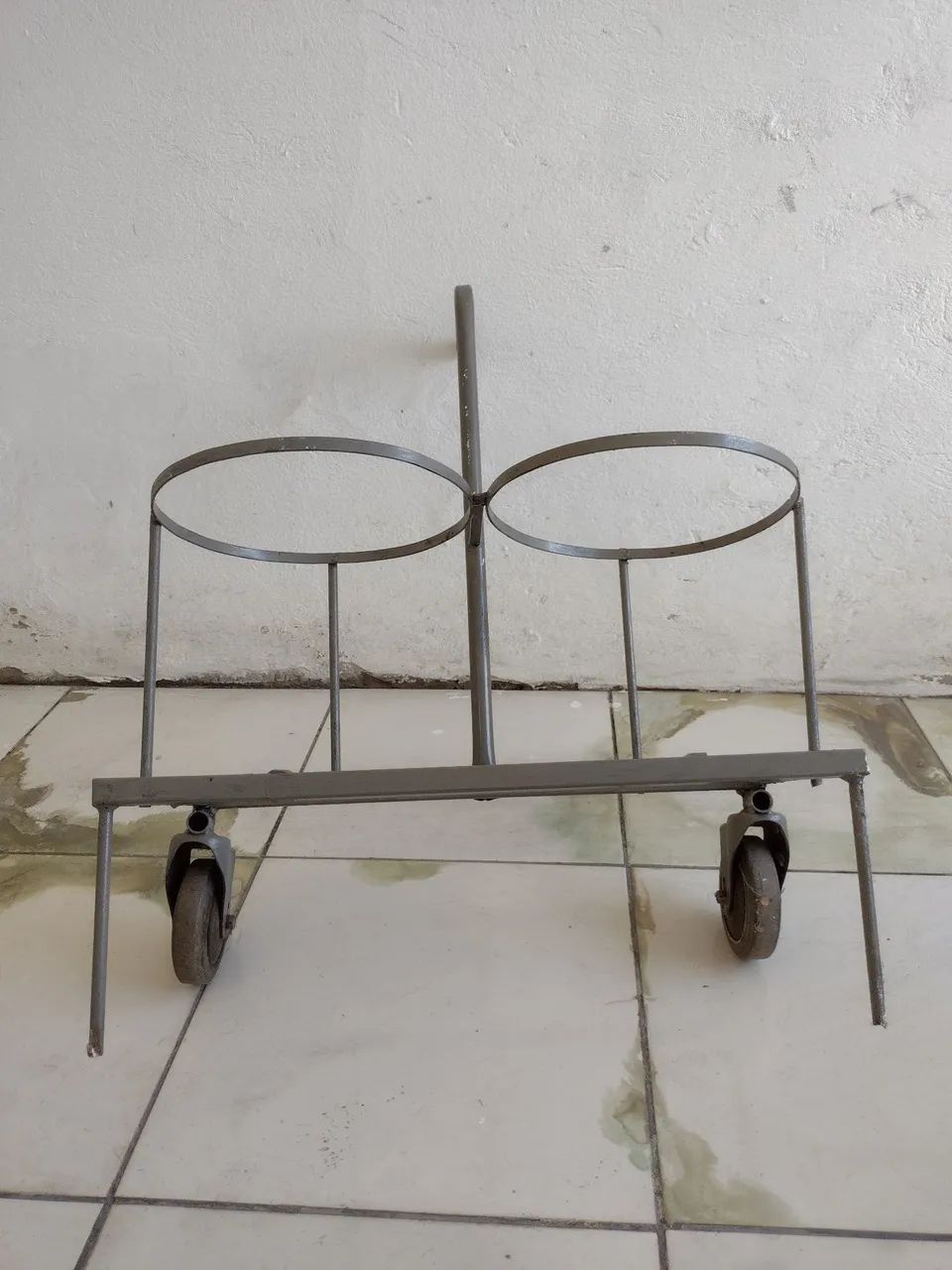 Carrinho para transporte de garrafões. - Foto 2