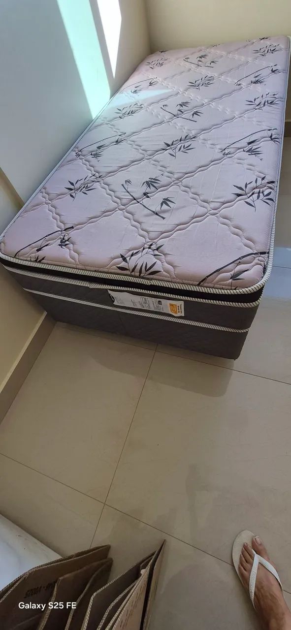 Cama box de solteiro 188× 88 cm
