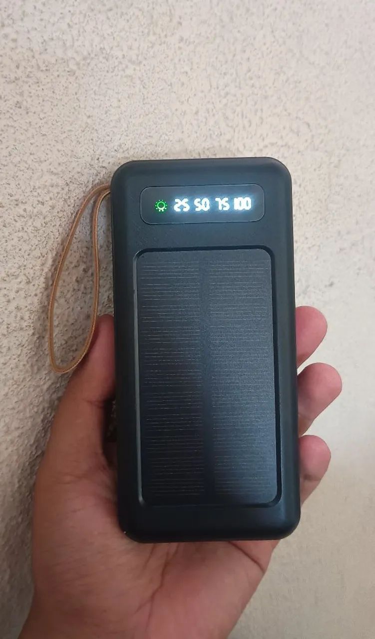 Powerbank portátil 20.000mAh com placa solar 