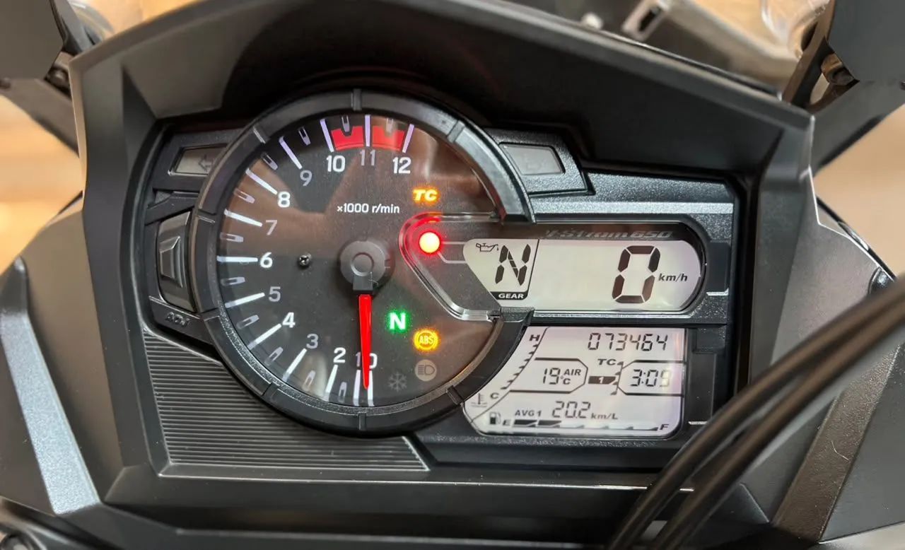 DL 650 XT V-STROM  BRANCA 2023/2024 - Foto 4