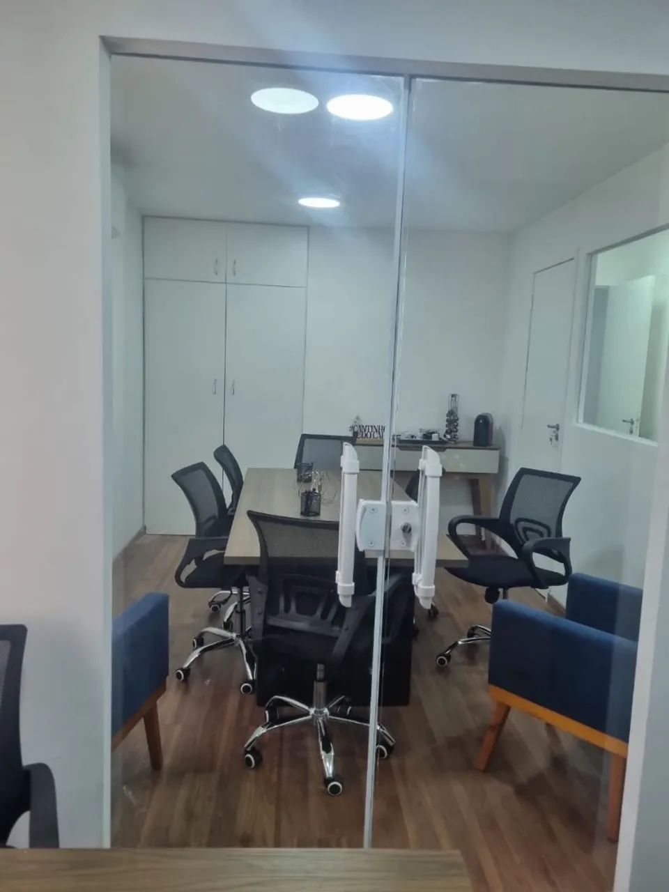 Sala comercial linda, ampla e toda reformada - Foto 5