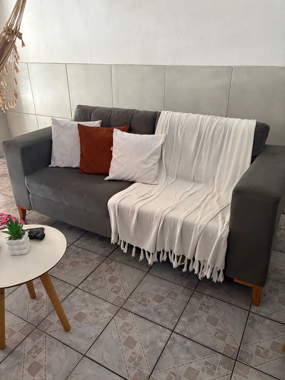 Sofá retrô / ACEITO CARTÃO - Foto 4