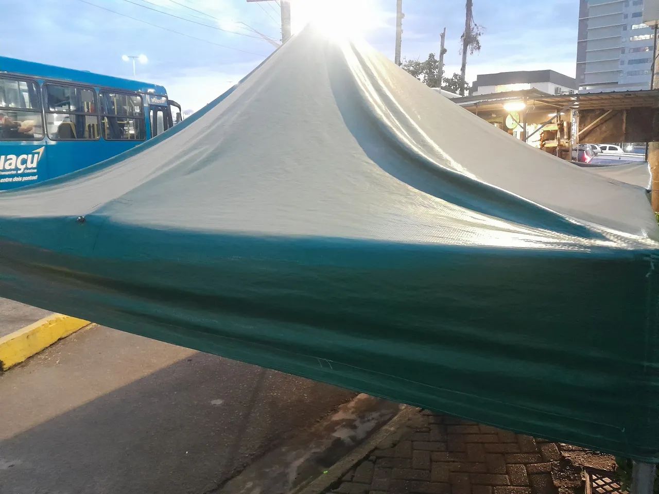 Vendo tenda usada em perfeito estado.  - Foto 2