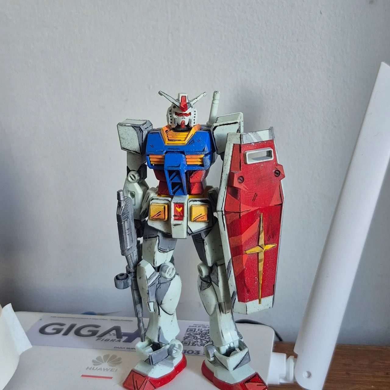 Gundam RX-78-2 pintado estilo cell shading - Foto 2